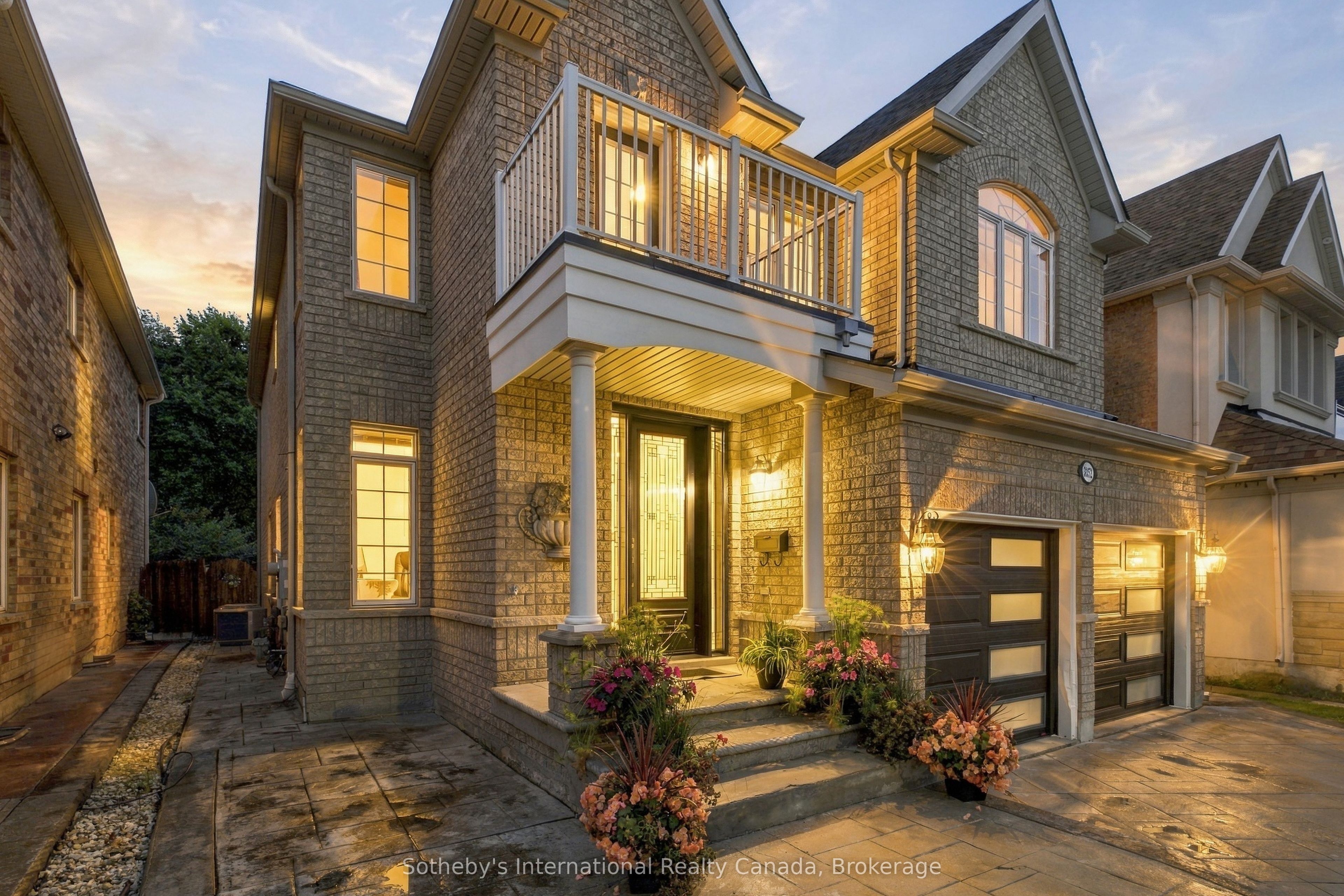3352 Erin Centre Boulevard