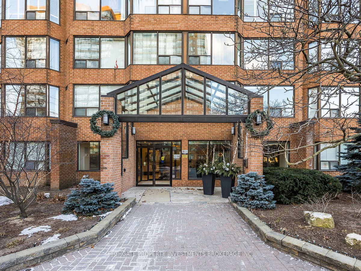 1270 Maple Crossing Boulevard 1203