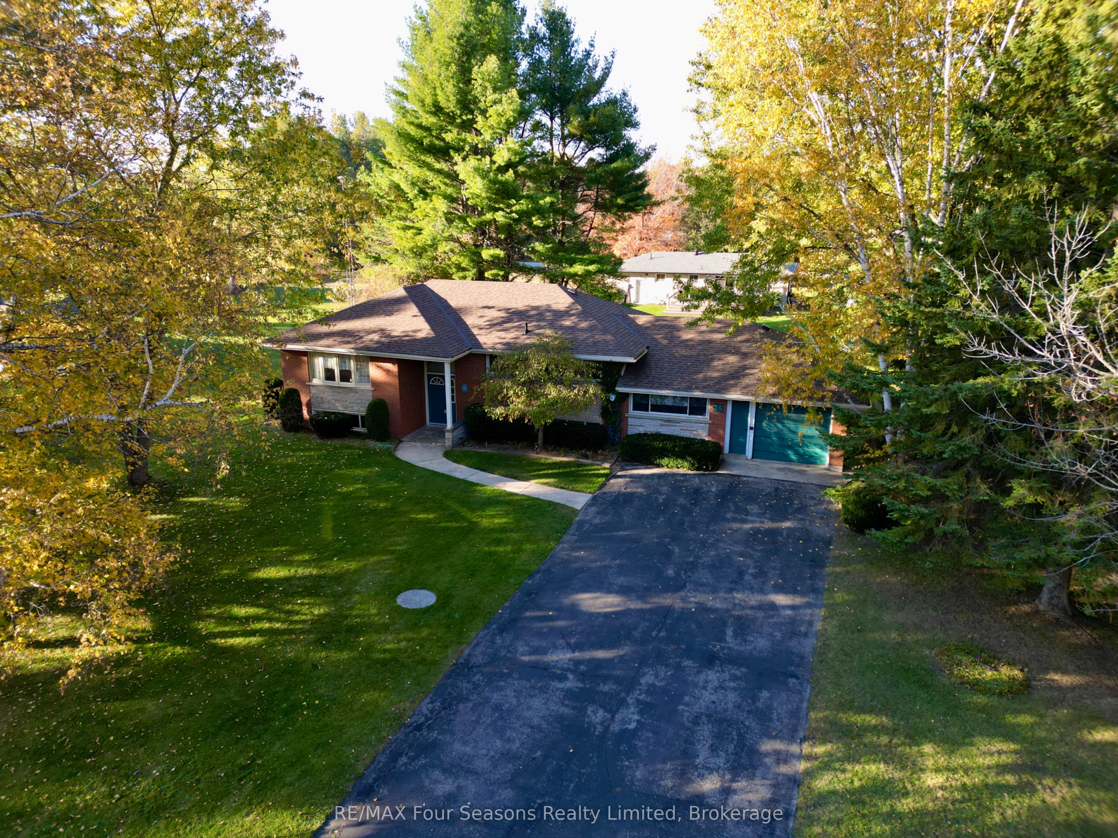 26 Locke Avenue