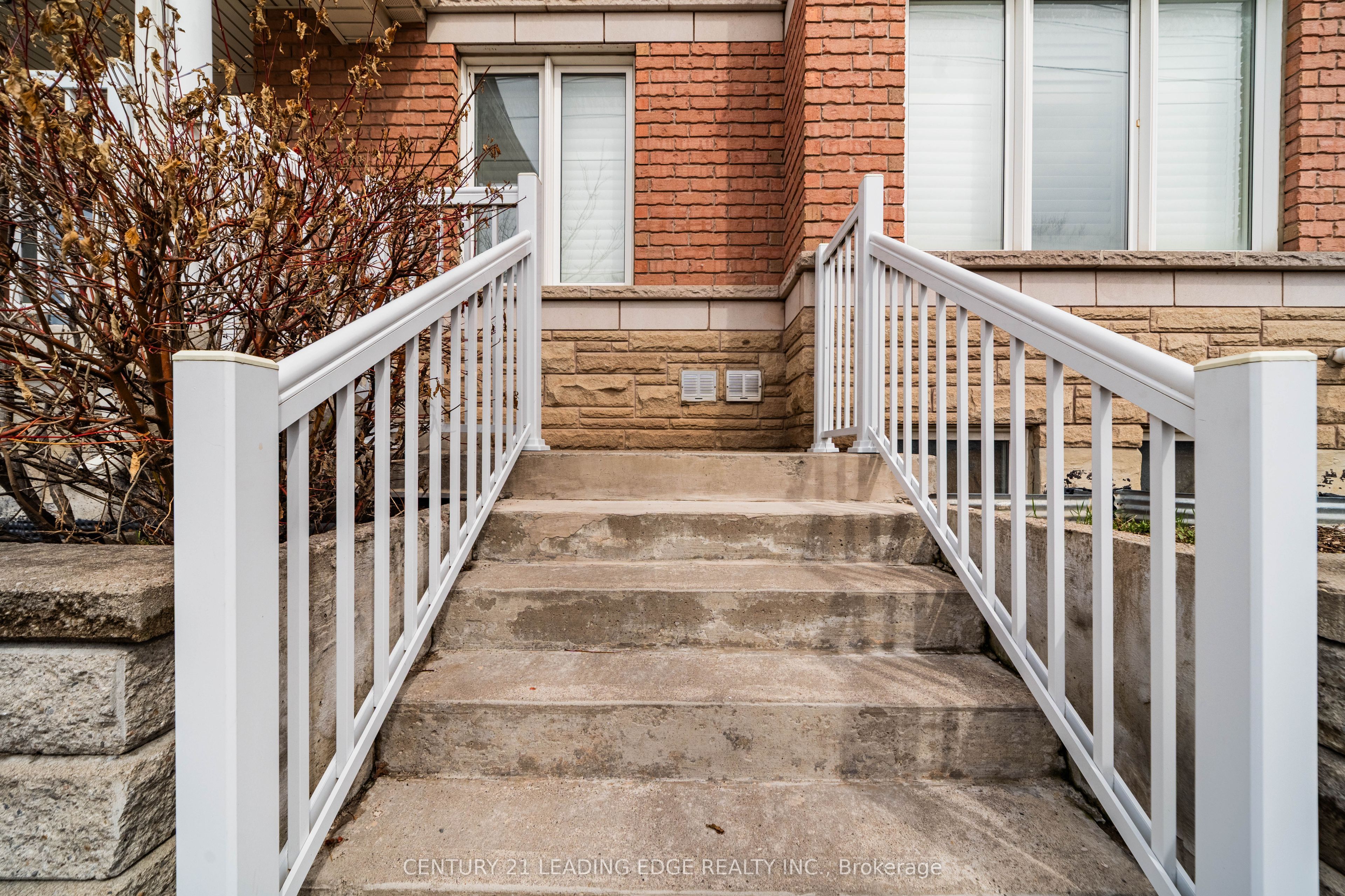 653A Warden Avenue 53