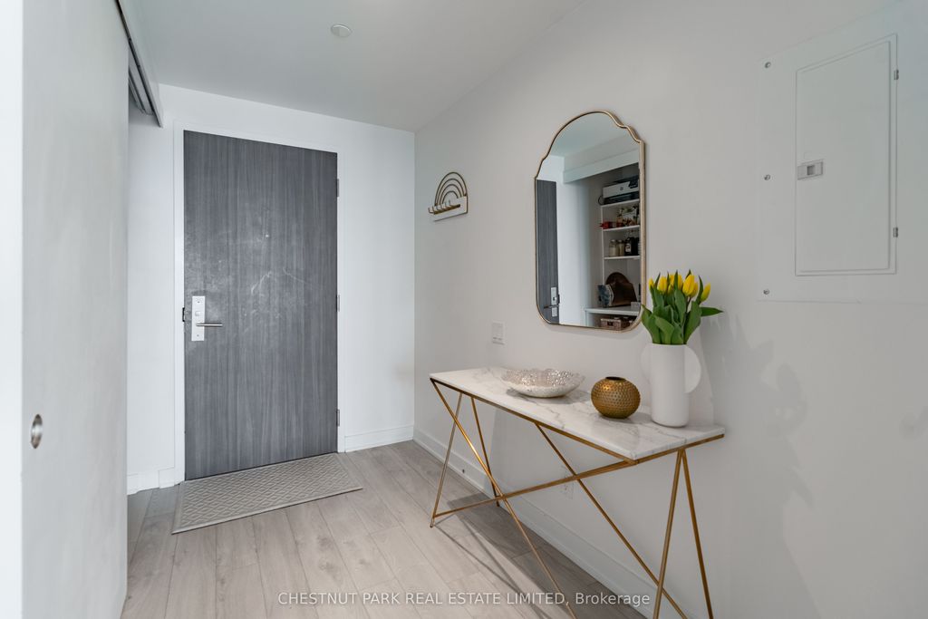 Photo of 185 Roehampton Avenue #3106, Toronto, ON M4P 0C6 (MLS # C13081584)