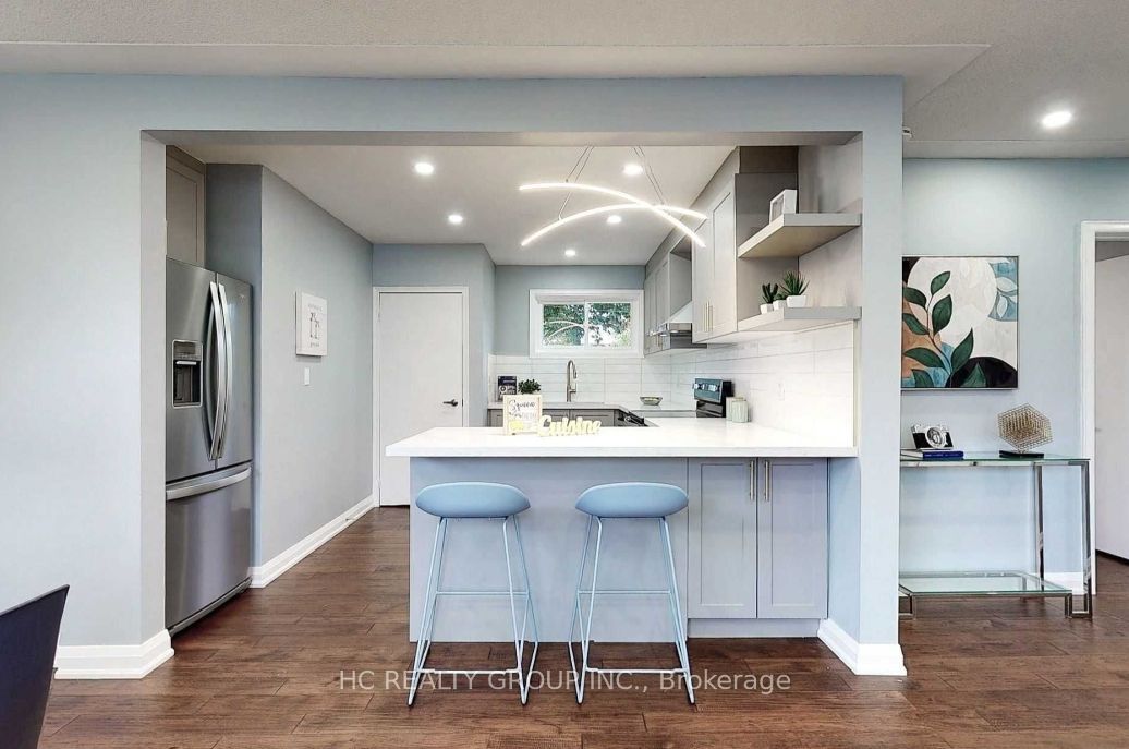 101 Cartier Crescent