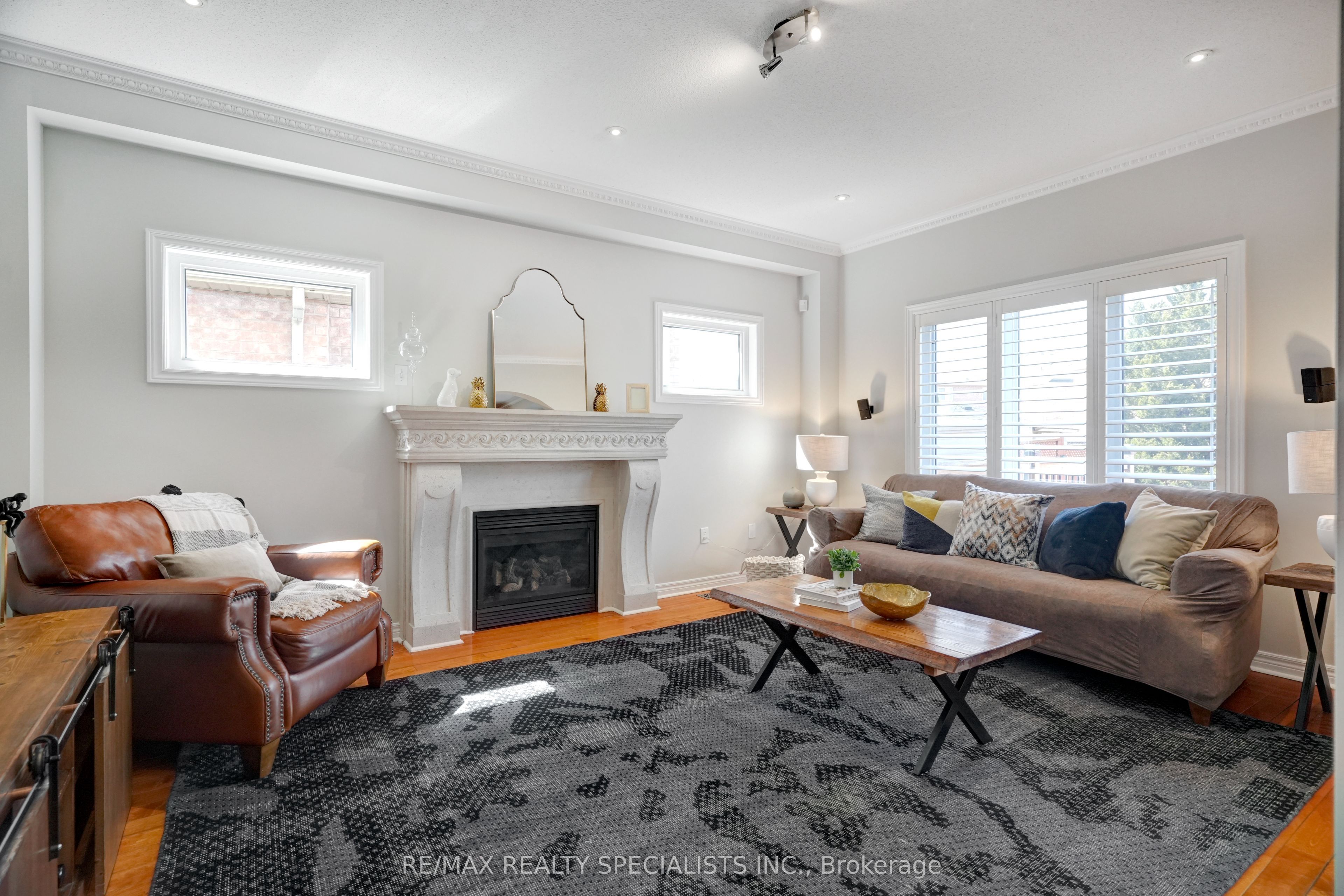 104 Earlsbridge Boulevard