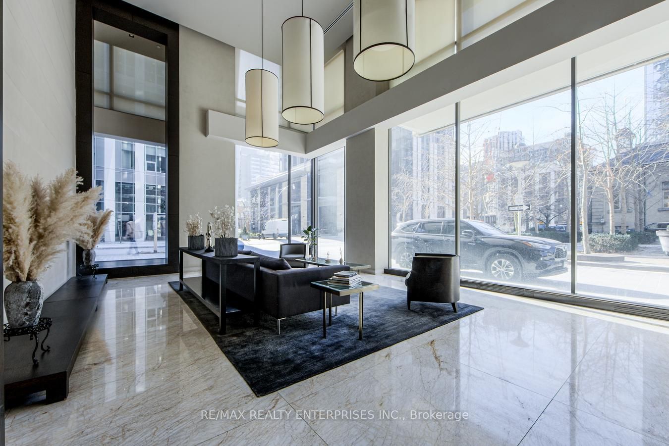 18 Yorkville Avenue 315