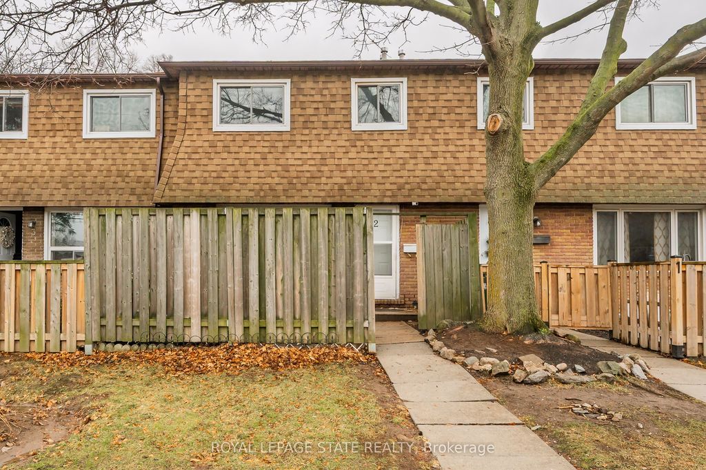 Photo of 165 Limeridge Road W #2, Hamilton, ON L9C 2V4 (MLS # X12701572)