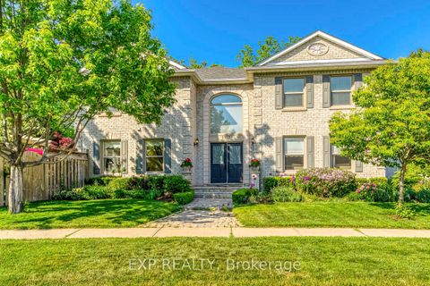1117 Berkshire Court Oakville ON L6M 2L7
