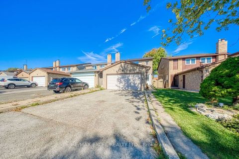 106 Upton Crescent Markham ON L3R 3T4
