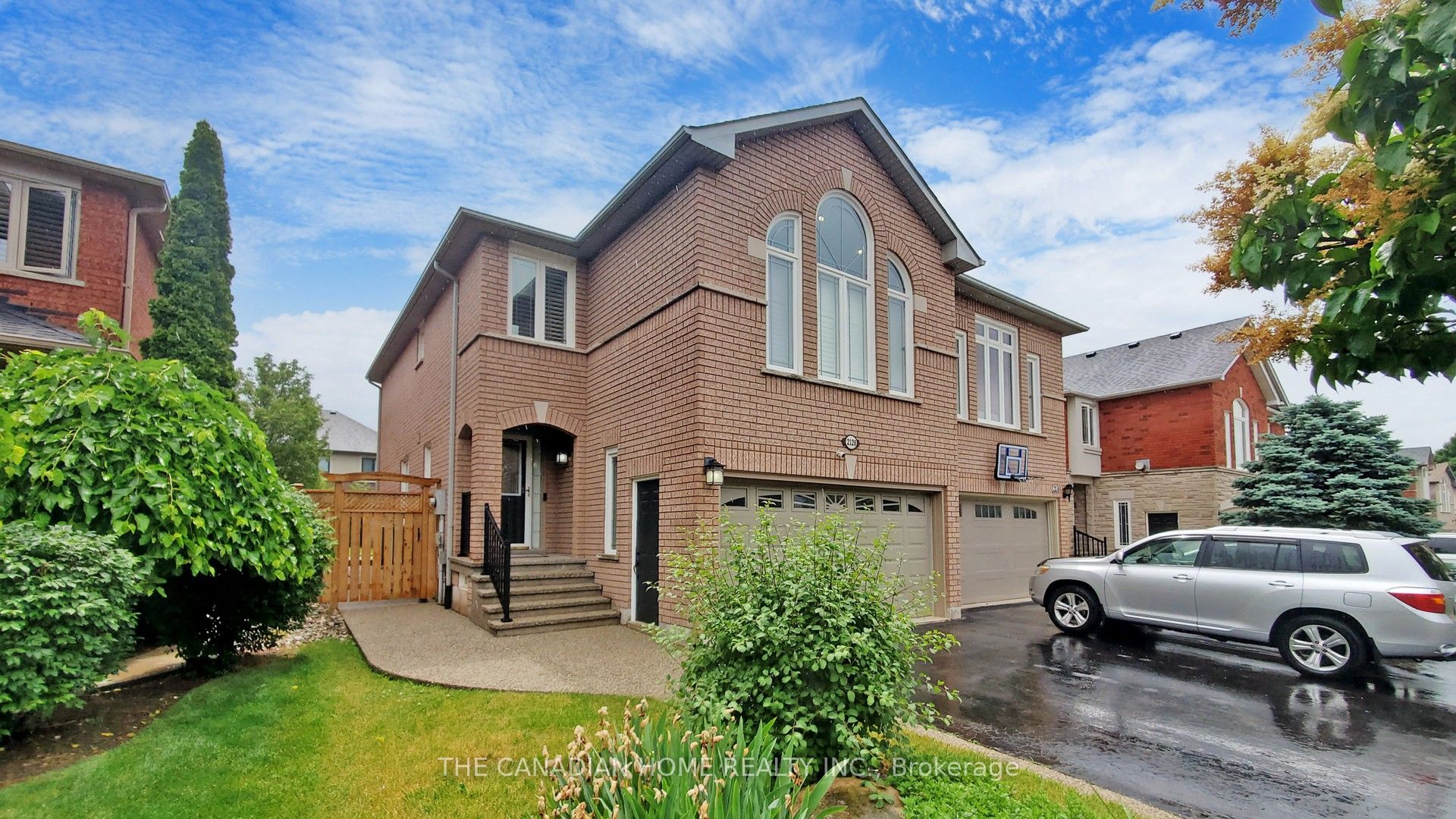 2128 Glenhampton Road