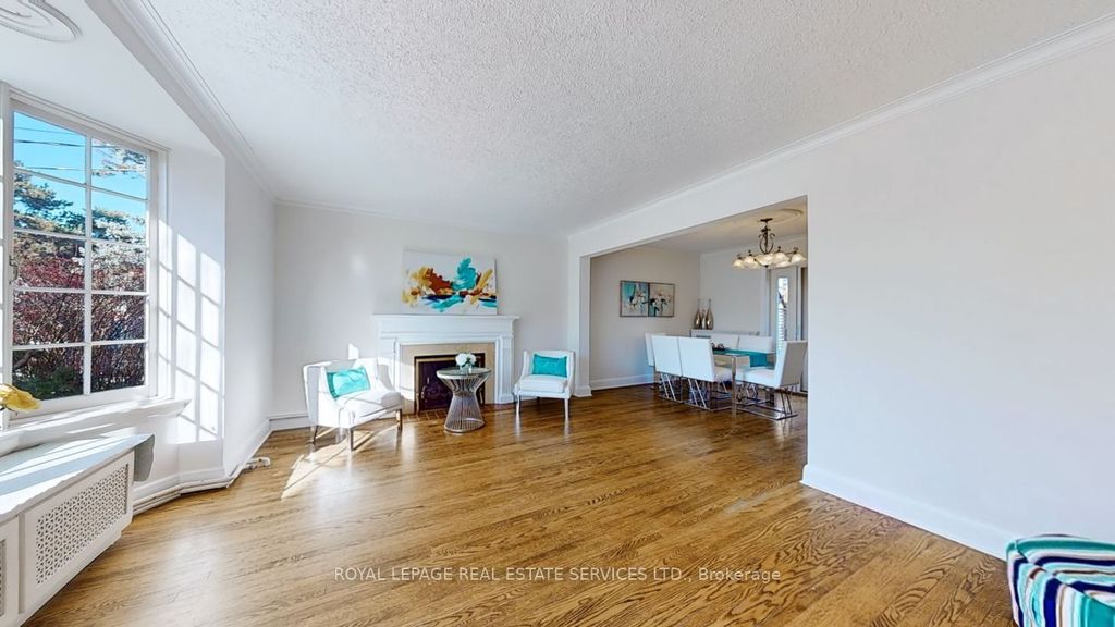 Photo of 19 Strathgowan Crescent, Toronto, ON M4N 2Z6 (MLS # C13054542)