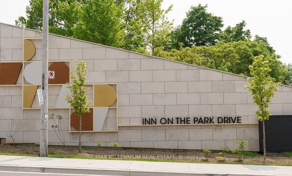 Photo of 10 Inn on the park Drive #2006, Toronto, ON M3C 0P9 (MLS # C12738400)