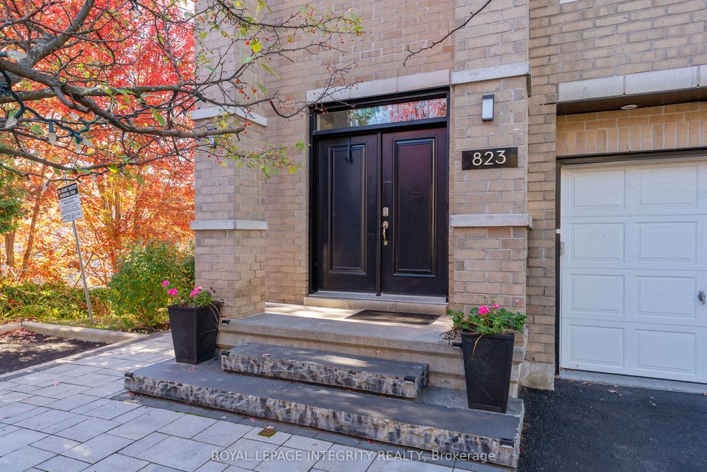 Photo of 823 Petra Private, Kanata, ON K2T 0G3 (MLS # X12704658)