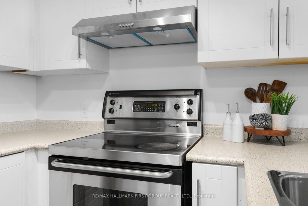 Photo of 11 Lee Centre Drive #712, Toronto, ON M1H 3J5 (MLS # E12689792)