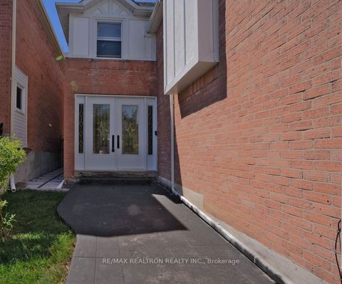 85 Glen Crescent Main Floor Vaughan ON L4J 4W7