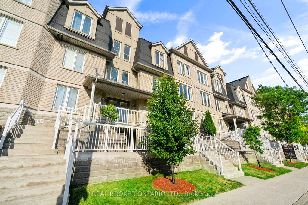 Photo of 649E Warden Avenue #27, Toronto, ON M1L 0E7 (MLS # E12701644)