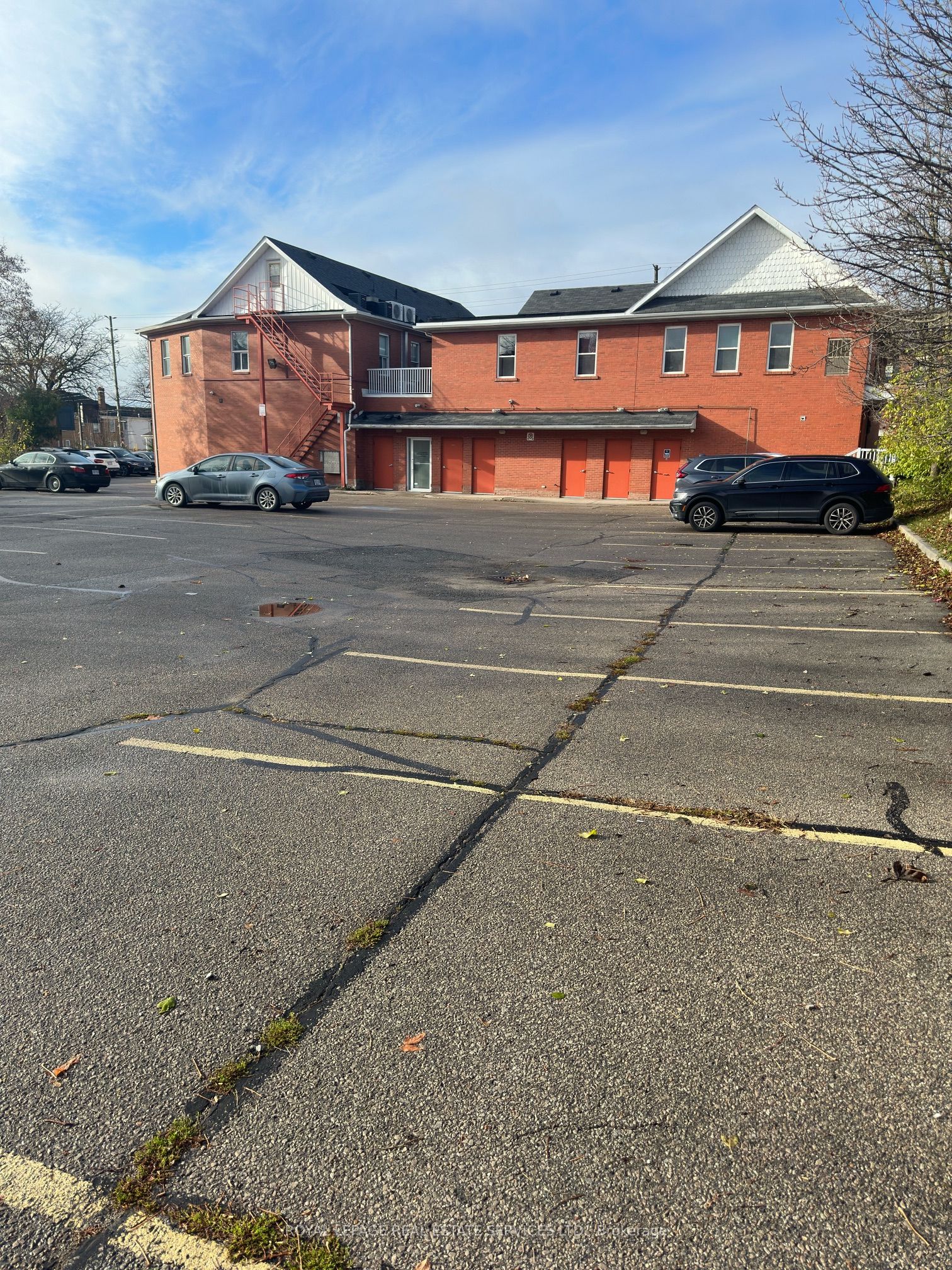 10055 Keele Street 205