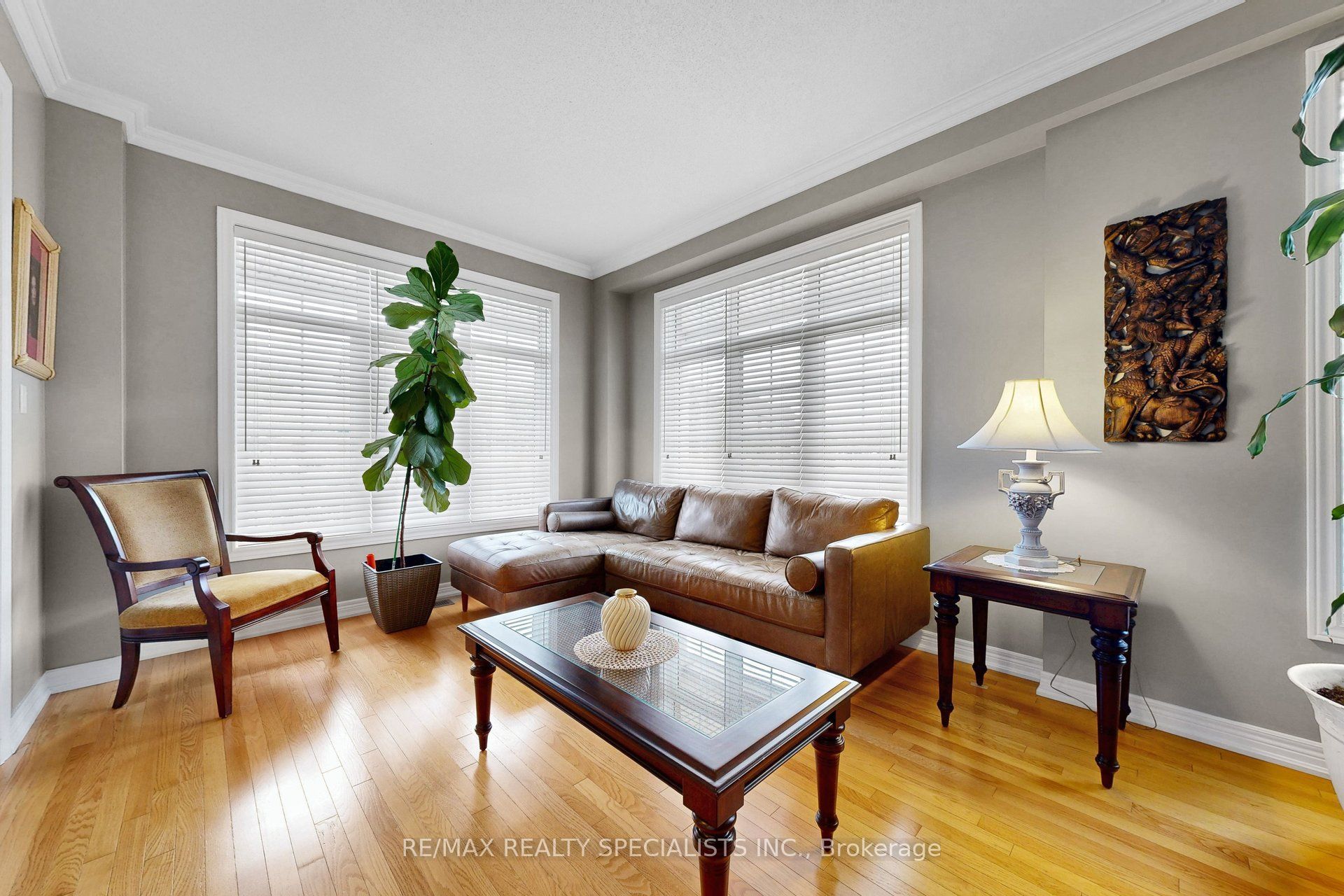 1239 Fox Crescent