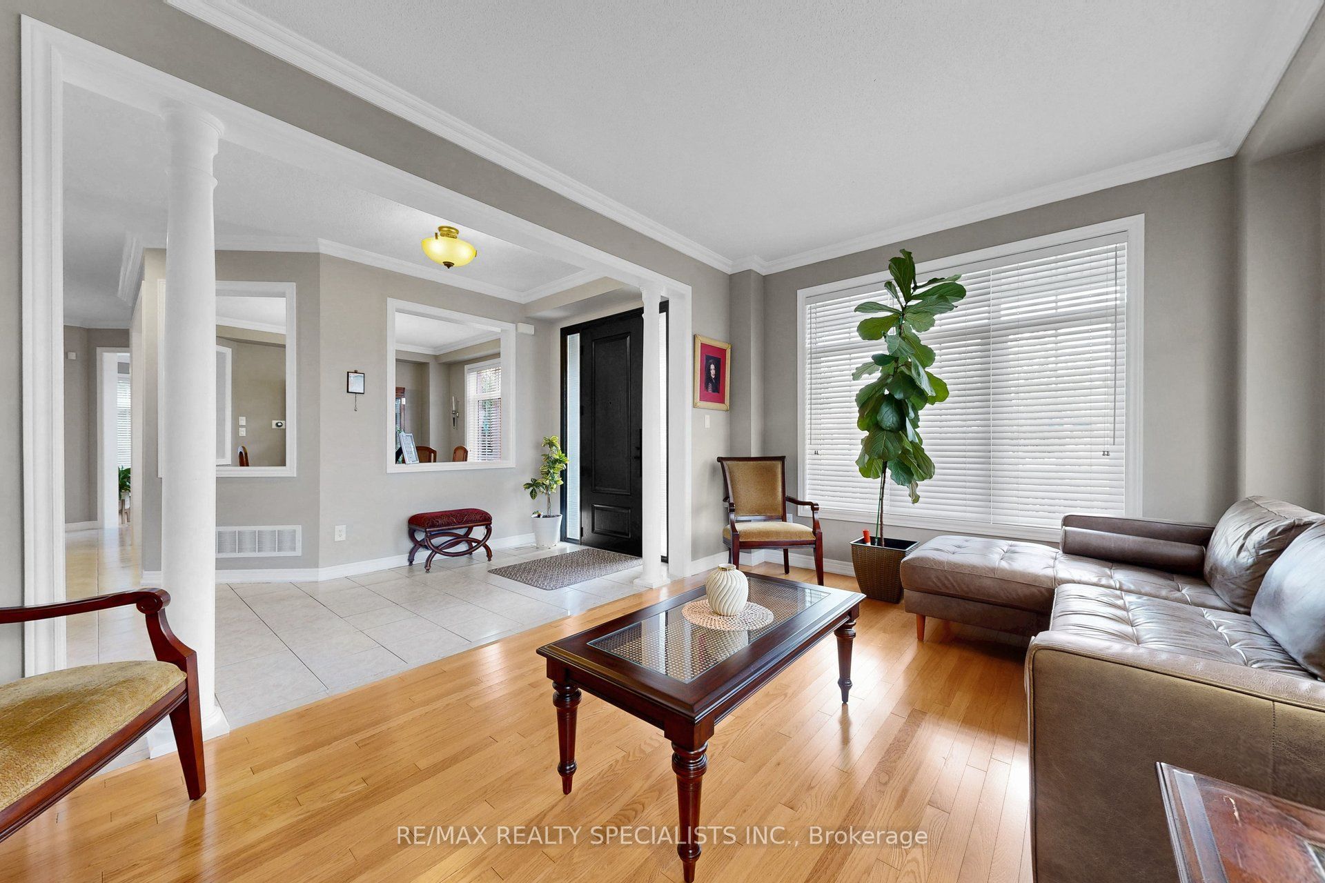 1239 Fox Crescent
