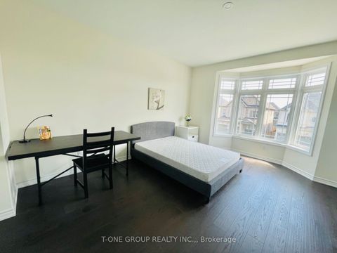 82 Madoc Place Second-floor suite Vaughan ON L4H 3W3