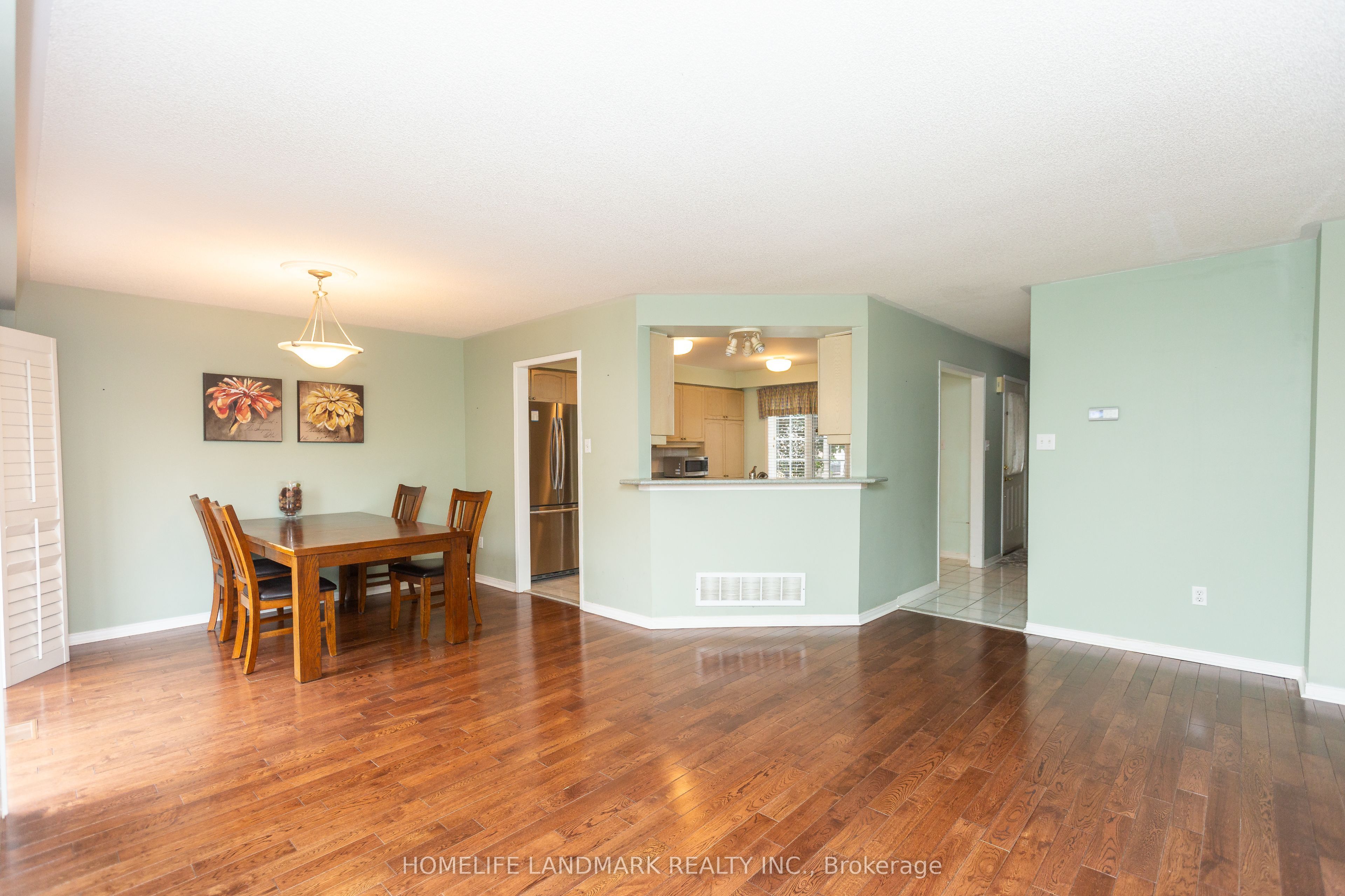 5722 Greensboro Drive