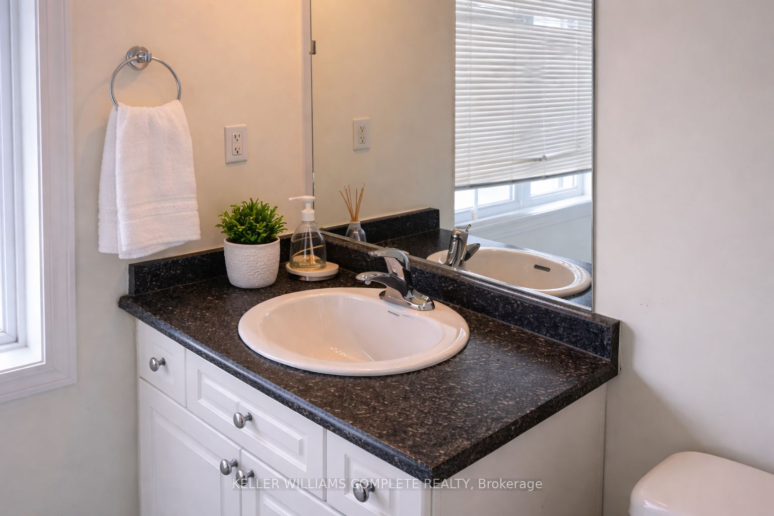 43 Colchester Street Coach House