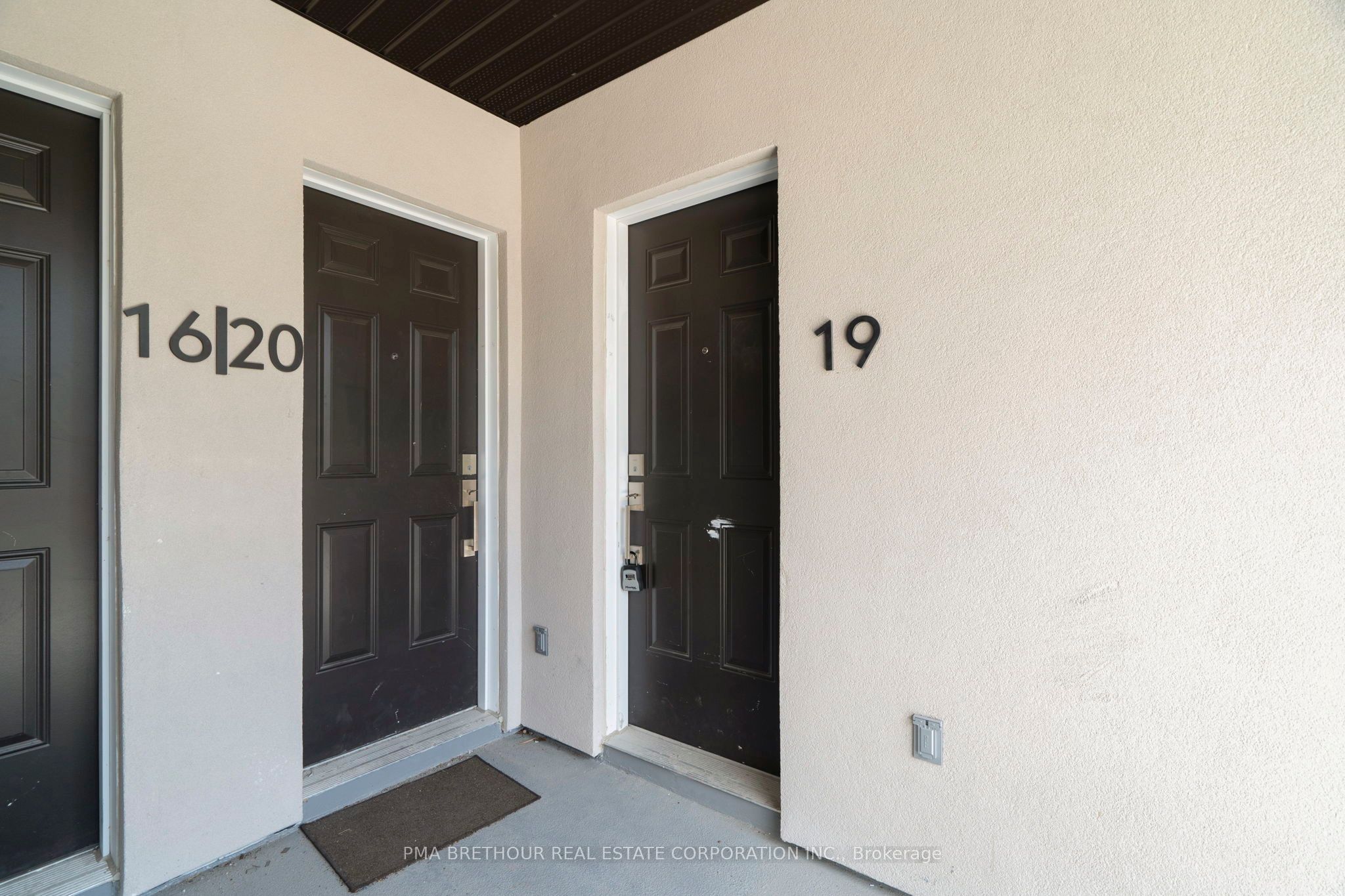 4045 Hickory Drive 19