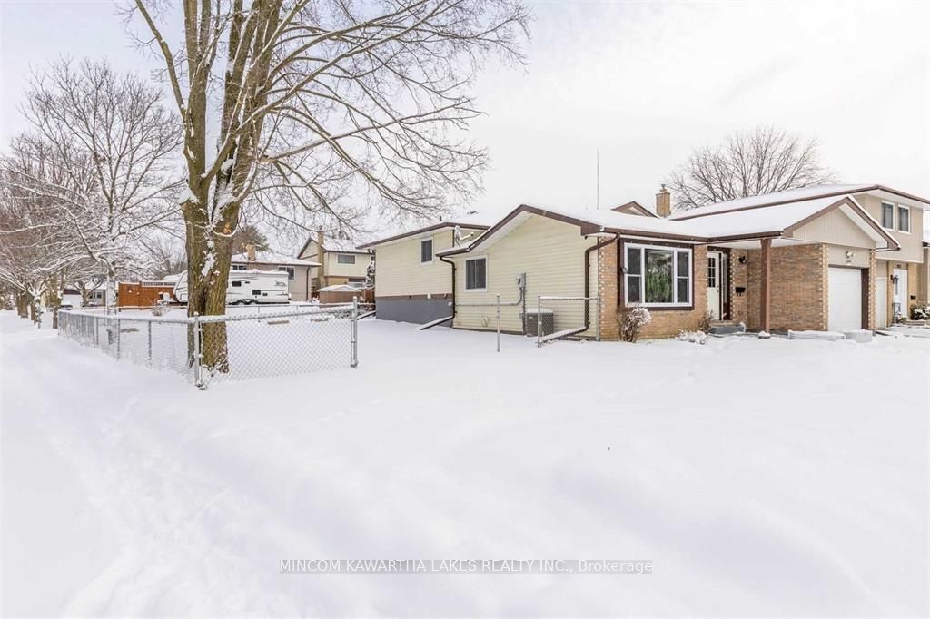 Photo of 899 Ashdale Crescent W, Peterborough, ON K9H 7H6 (MLS # X12906112)