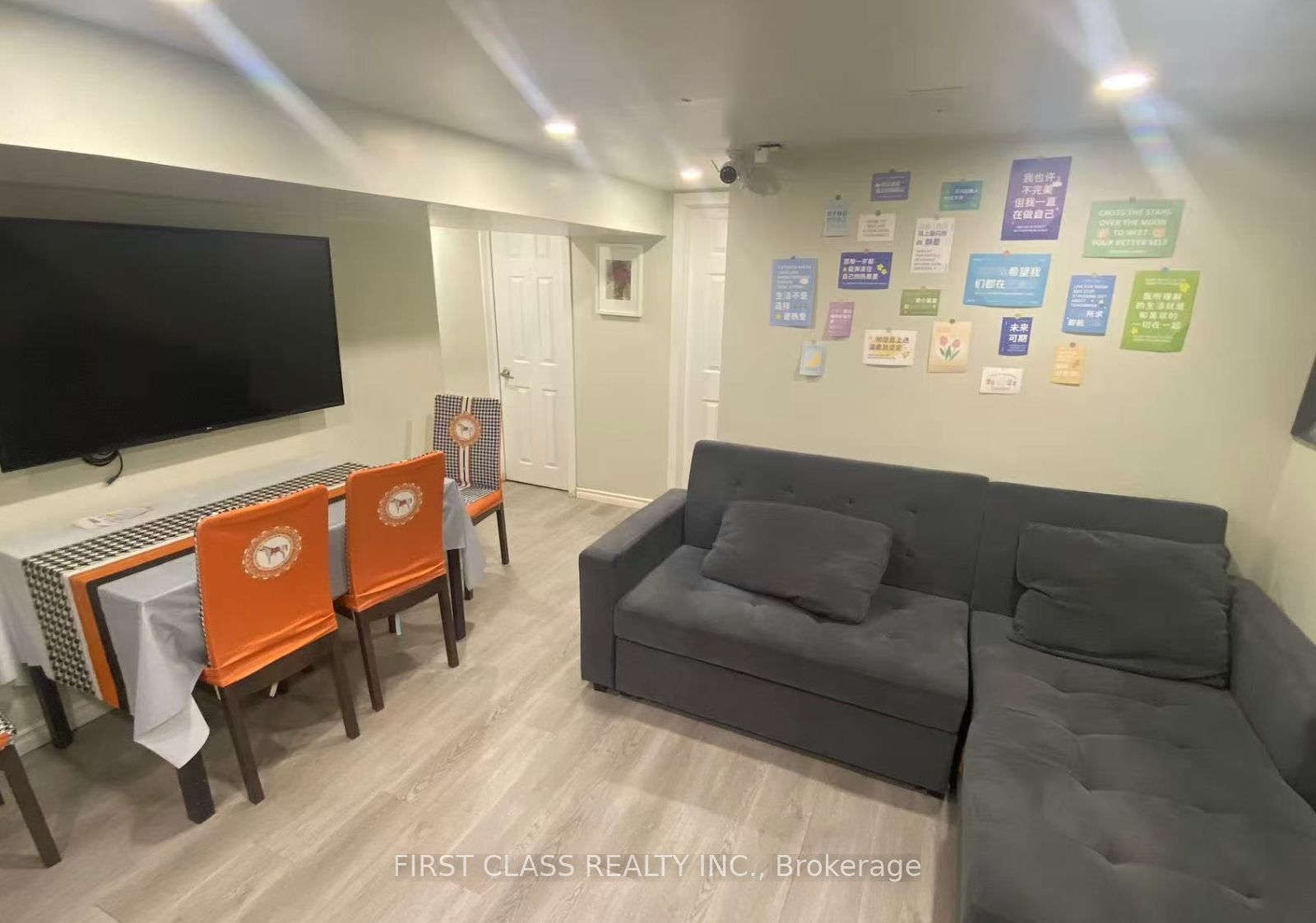 76 Macdonald Street room on 2nd flr