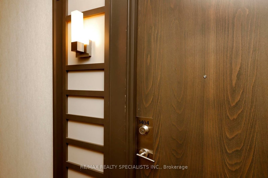 Photo of 181 Wynford Drive #1404, Toronto, ON M3C 0C6 (MLS # C13717648)