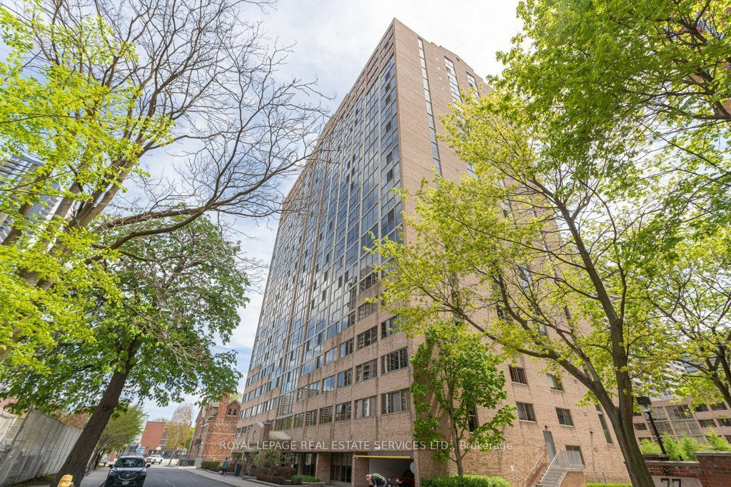Photo of 15 Maitland Place #409, Toronto, ON M4Y 2X3 (MLS # C13142804)