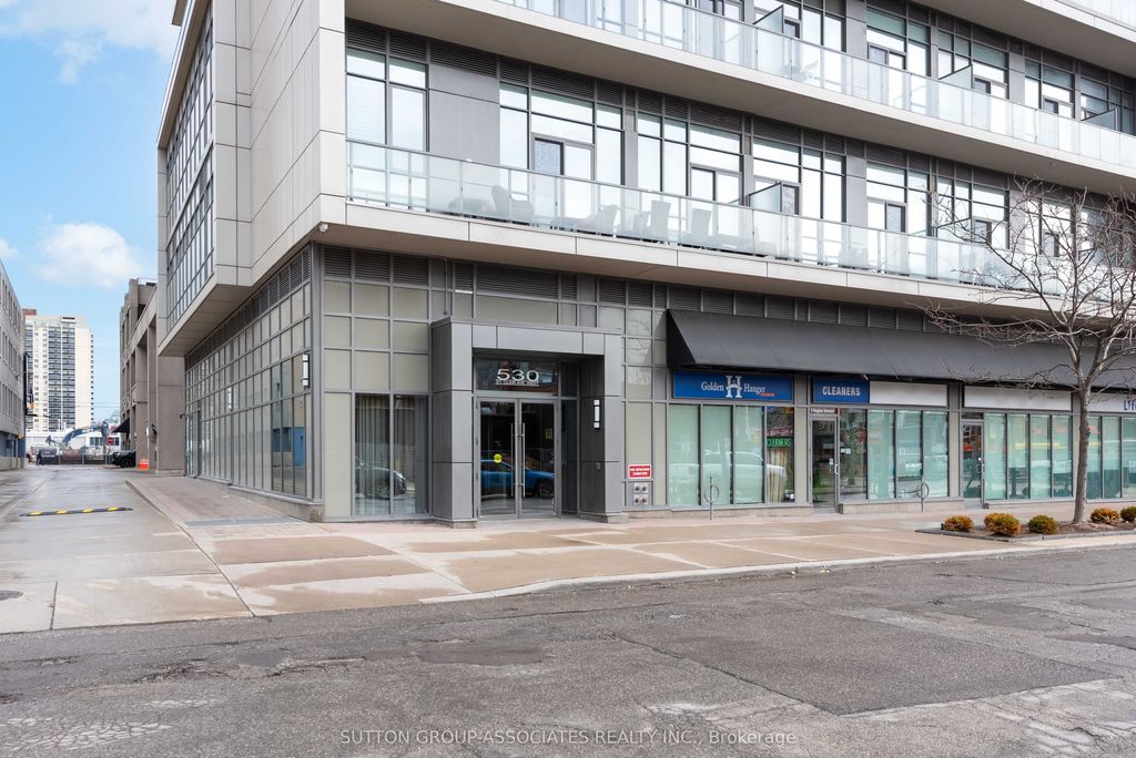 Photo of 530 St. Clair Avenue W #1502, Toronto, ON M6C 0A2 (MLS # C12409762)