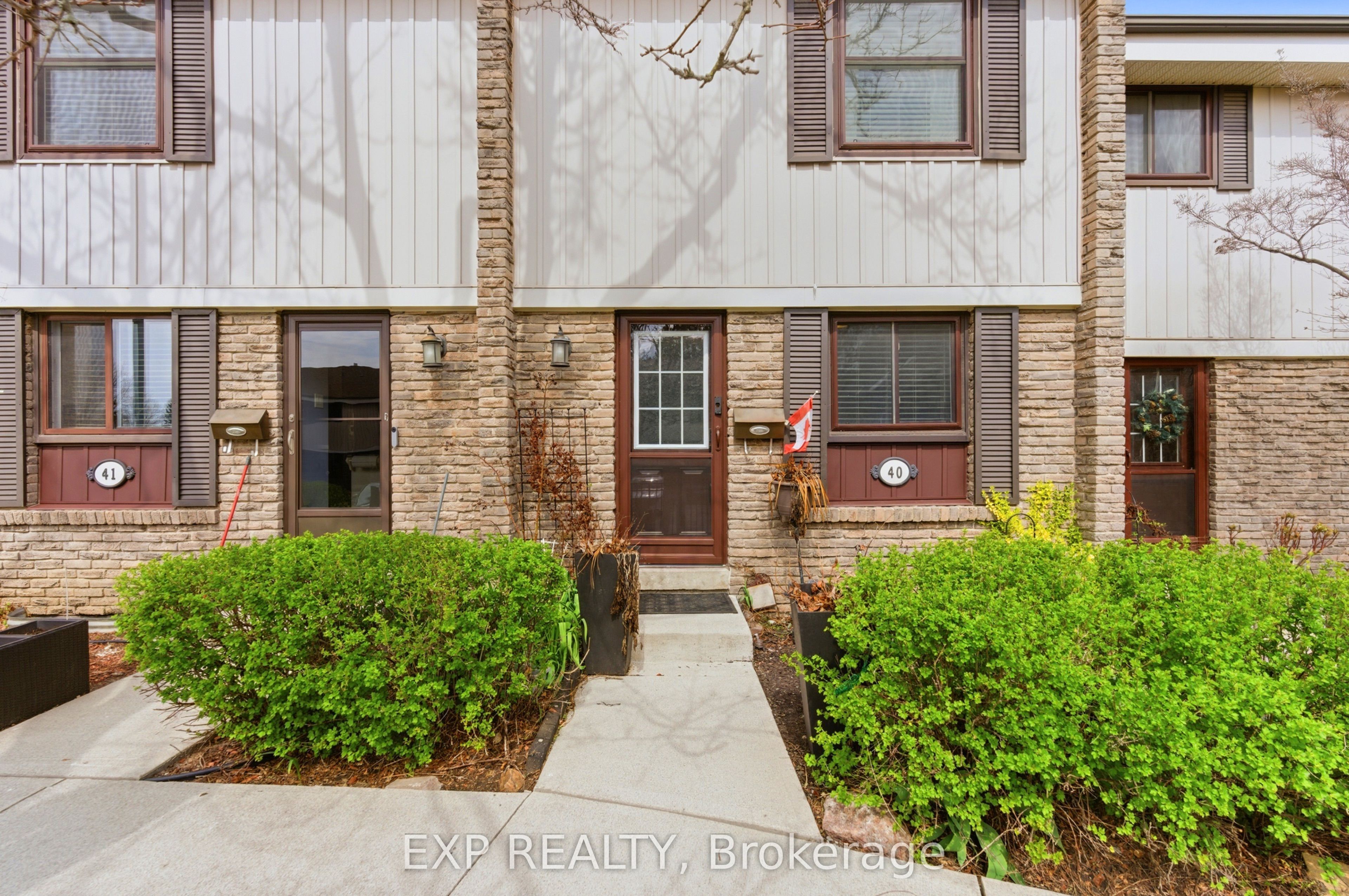 2779 Gananoque Drive 40