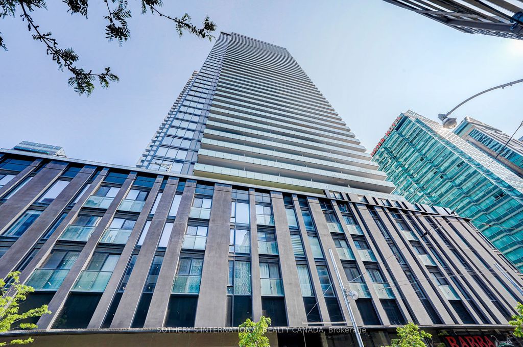 Photo of 25 Richmond Street E #402, Toronto, ON M5C 0A6 (MLS # C12538136)