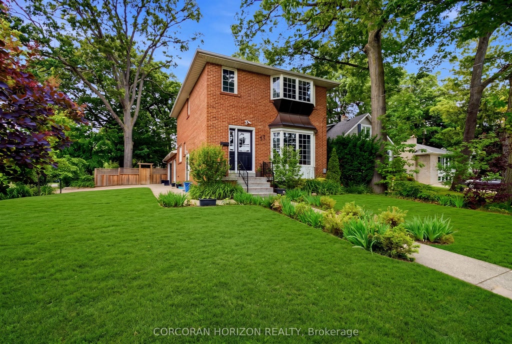 Photo of 77 Mineola Road E, Mississauga, ON L5G 2E6 (MLS # W14030748)