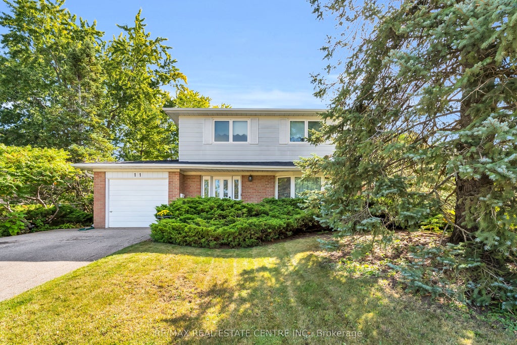 Photo of 11 Dawson Crescent, Halton Hills, ON L7G 1H3 (MLS # W14033744)