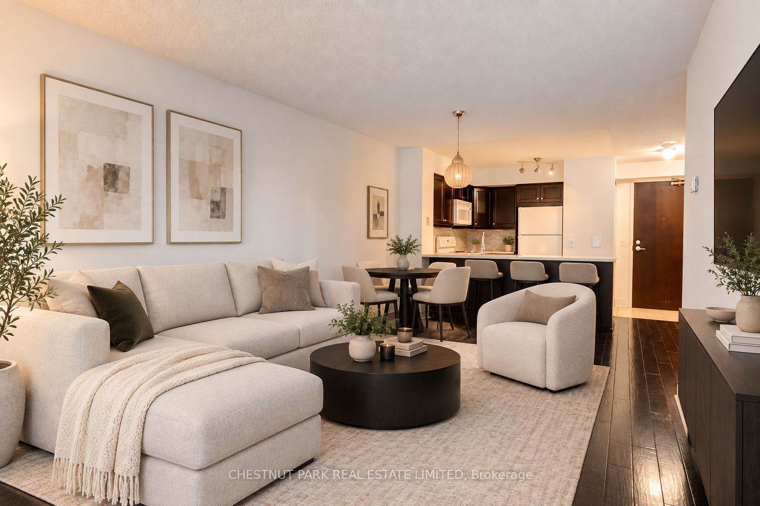 30 Grand Trunk Crescent 1008