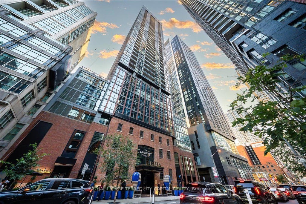 Photo of 88 Blue Jays Way #3709, Toronto, ON M5V 0L7 (MLS # C13764598)