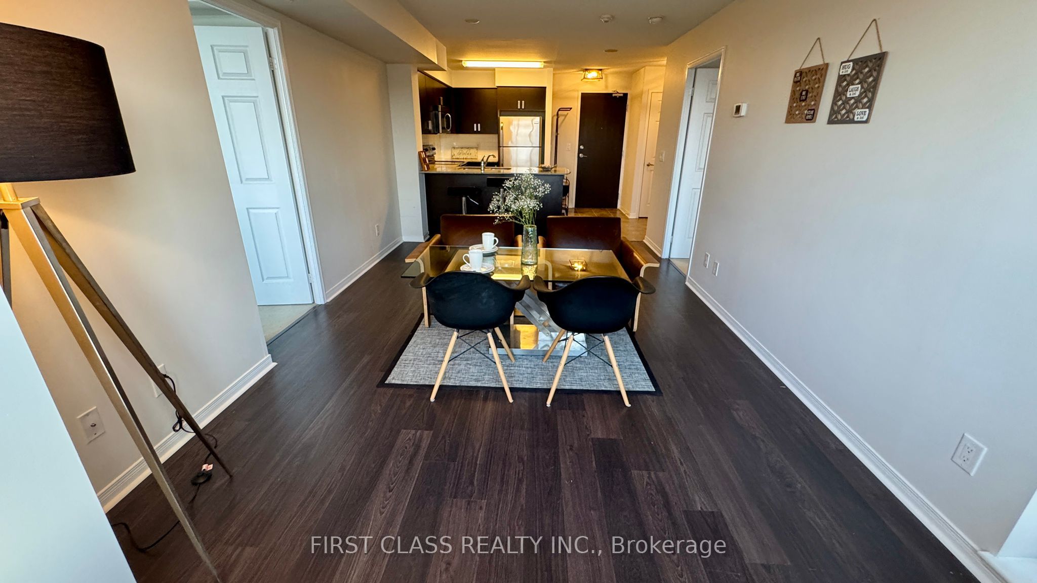 73 King William Crescent 302
