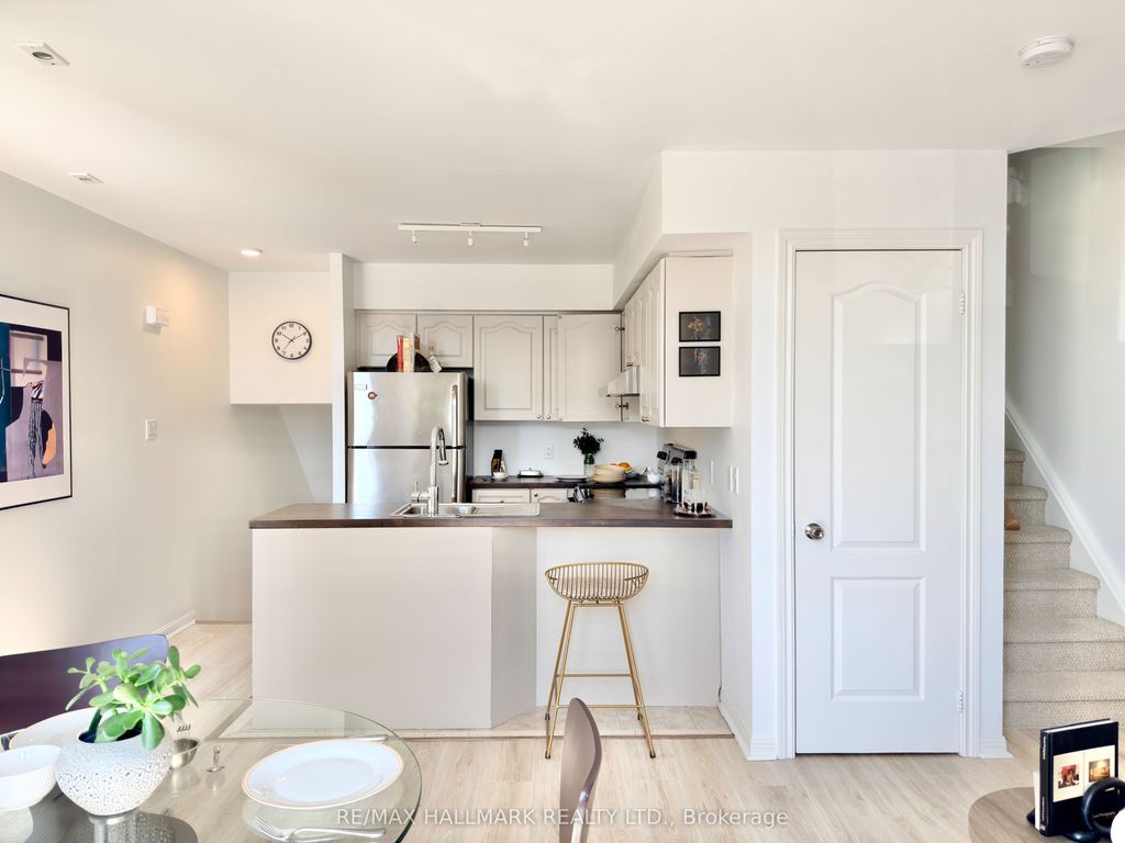 Photo of 27 Sudbury Street #2705, Toronto, ON M6J 3W6 (MLS # C13042866)