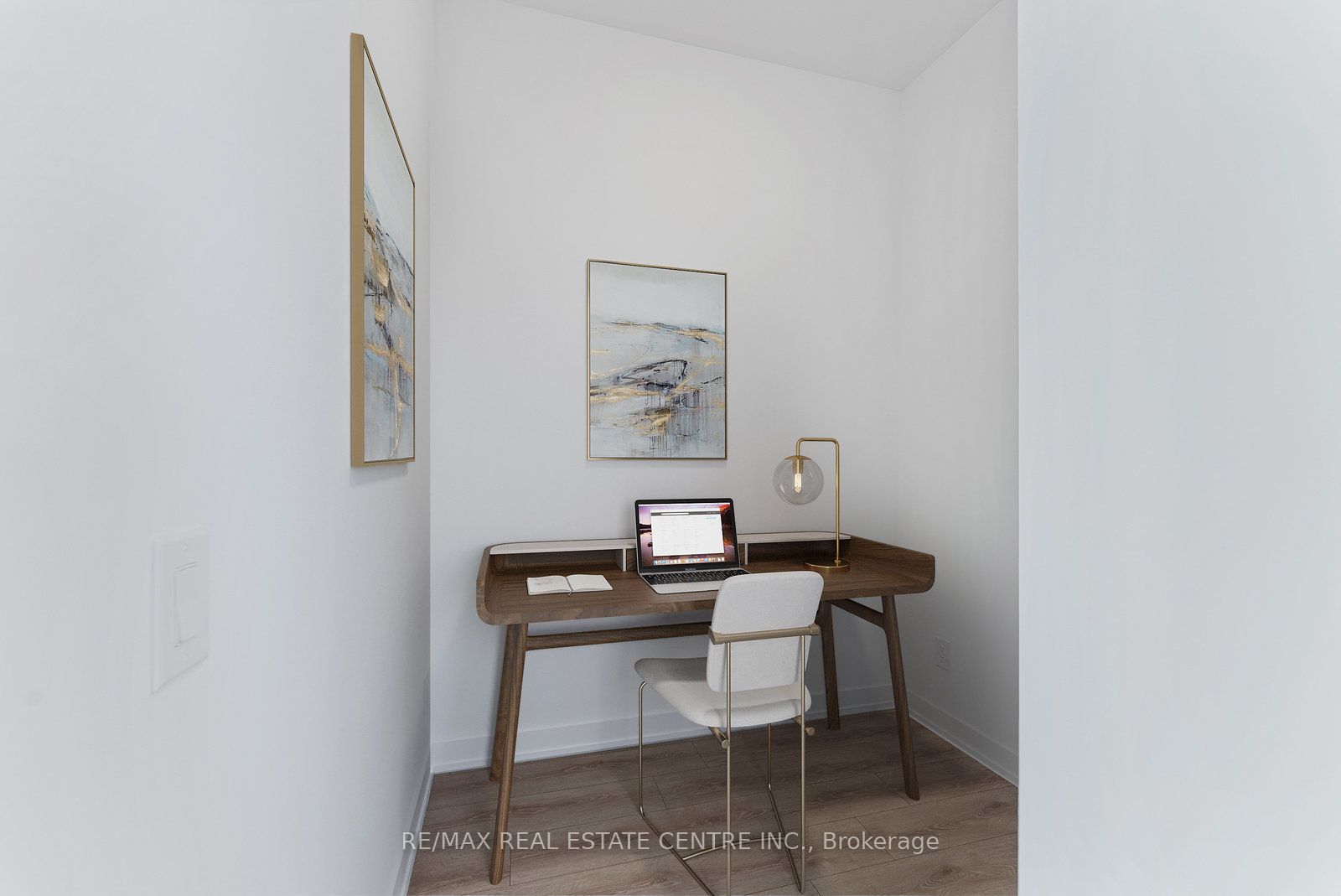 500 Dupont Street 810