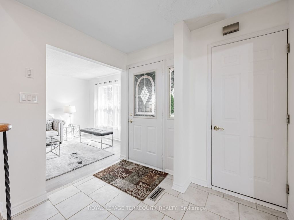 Photo of 1858 Shadybrook Drive, Pickering, ON L1V 3A8 (MLS # E12514420)
