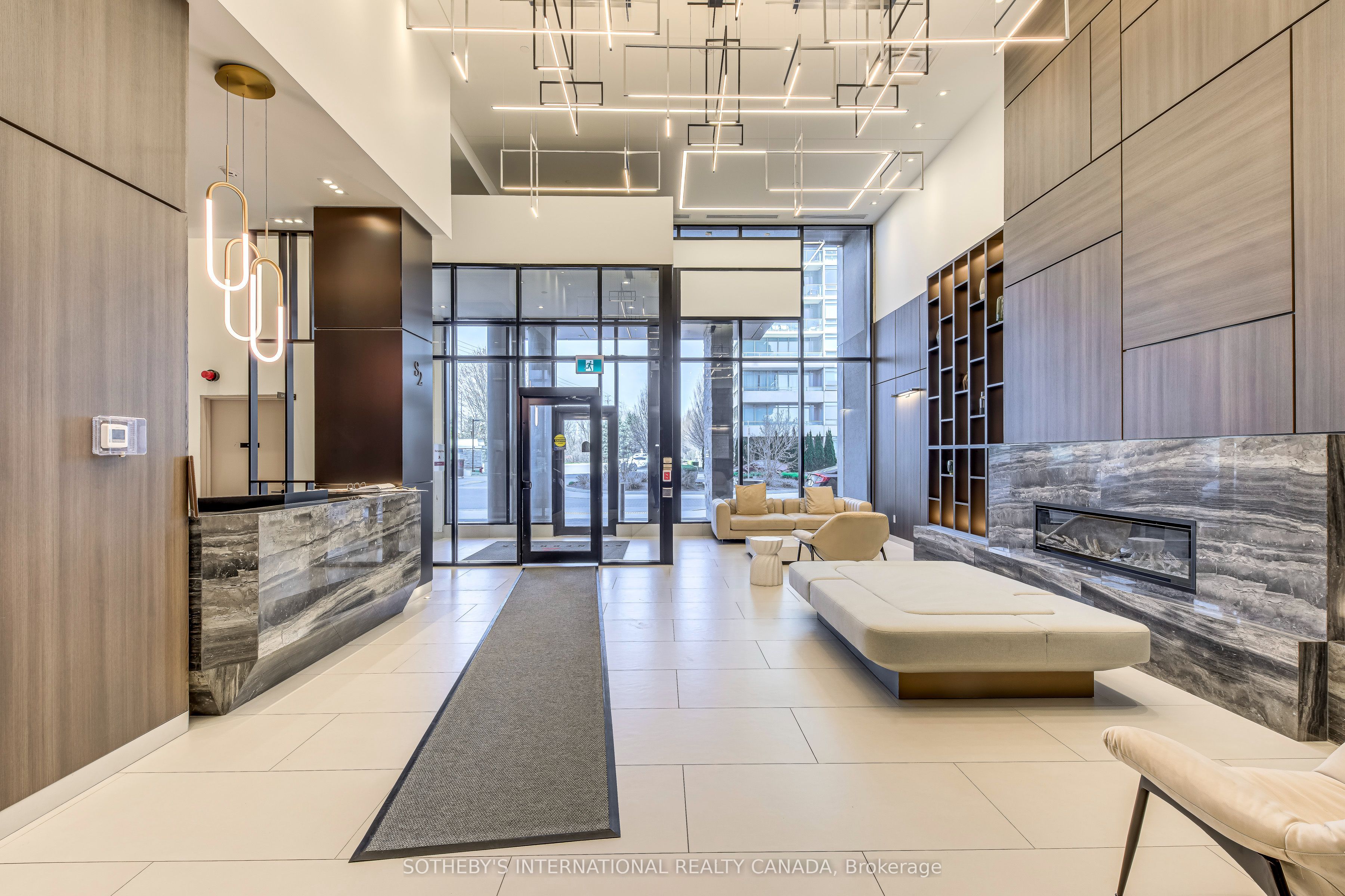 1035 Southdown Road 212