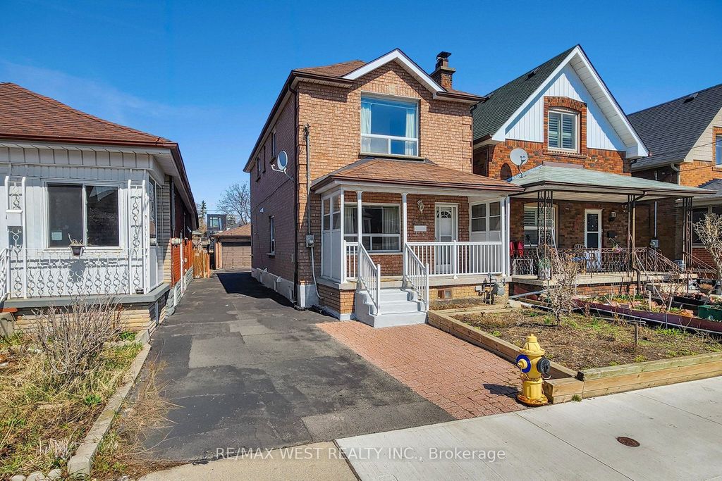 Photo of 190 Belgravia Avenue, Toronto, ON M6E 2M7 (MLS # W12994442)