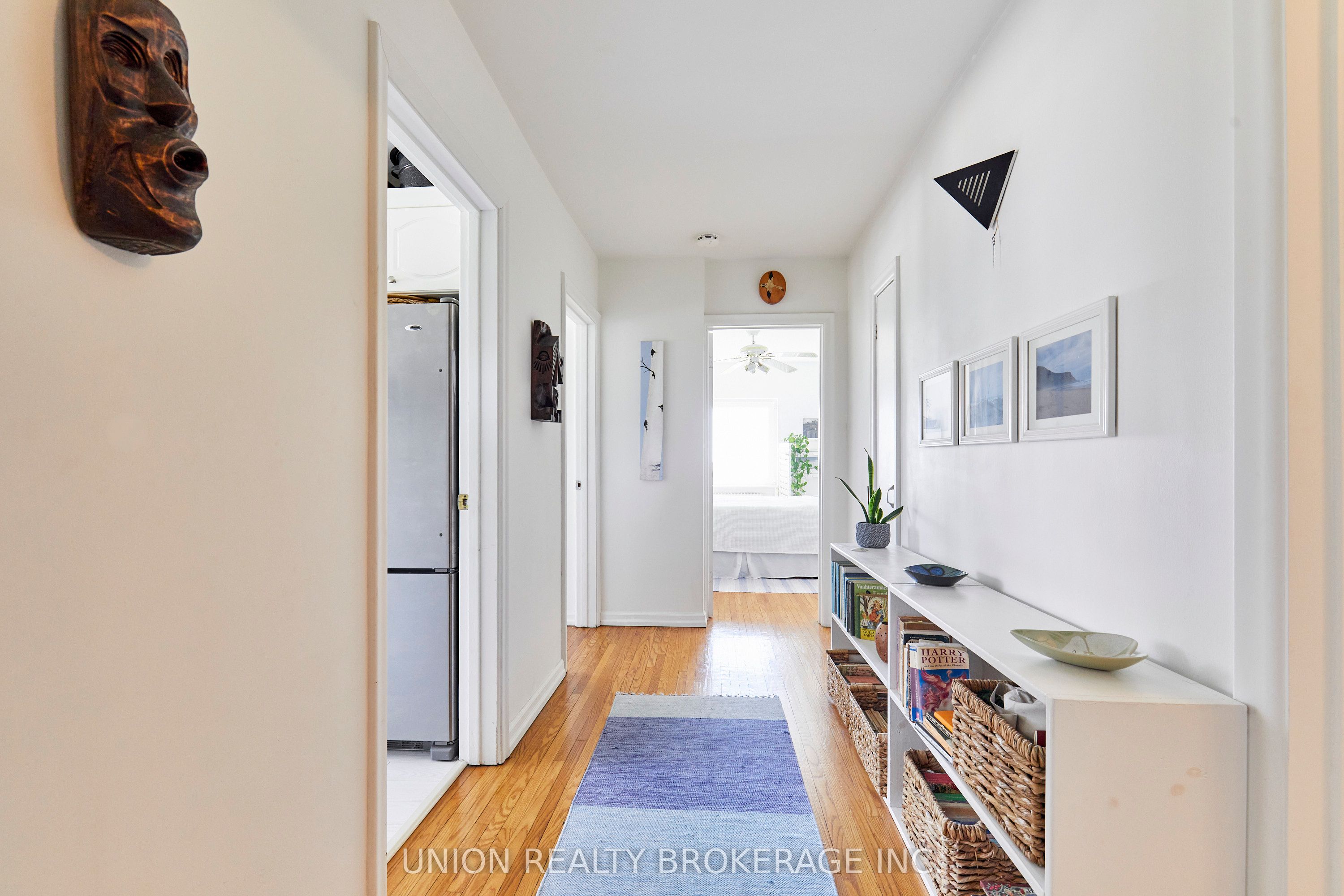 2378 Queen Street E 8