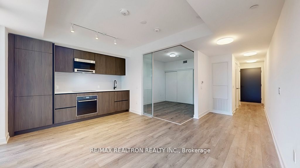 Photo of 127 Broadway Avenue #510, Toronto, ON M4P 1V4 (MLS # C12376469)