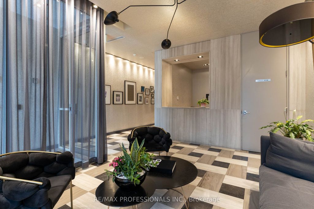 Photo of 1638 Bloor Street W #410, Toronto, ON M6P 0A6 (MLS # W13156238)