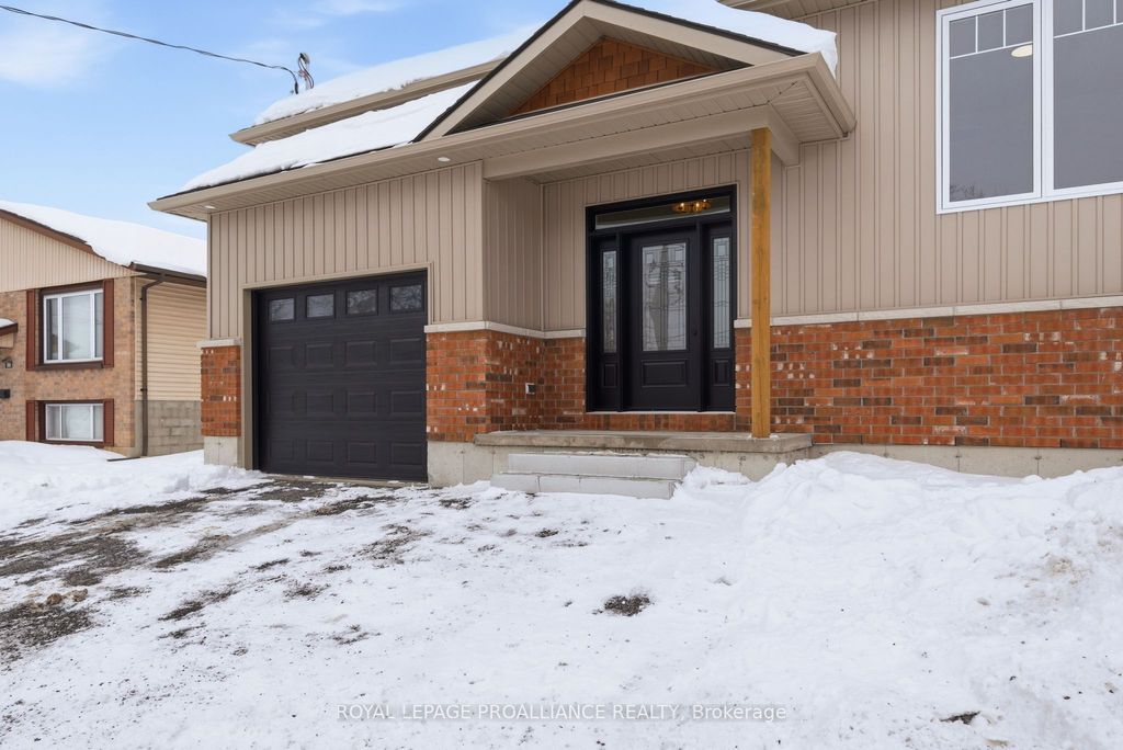 Photo of 152 Bay Street, Quinte West, ON K8V 1H8 (MLS # X12786634)