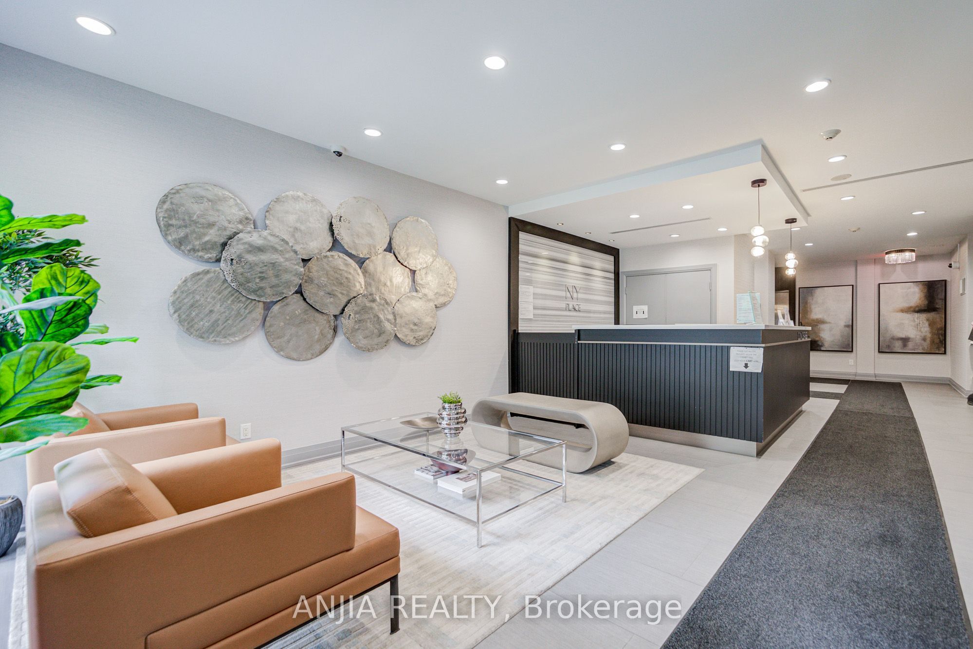 17 Kenaston Gardens 510