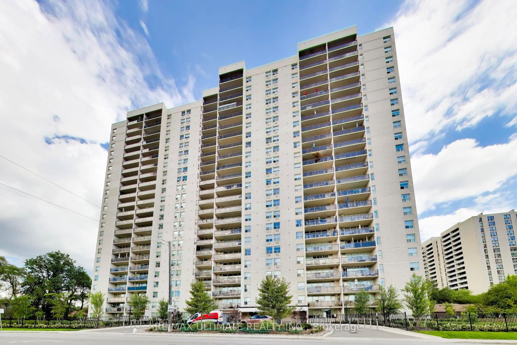Photo of 155 Marlee Avenue #608, Toronto, ON M6B 4B5 (MLS # W13729534)