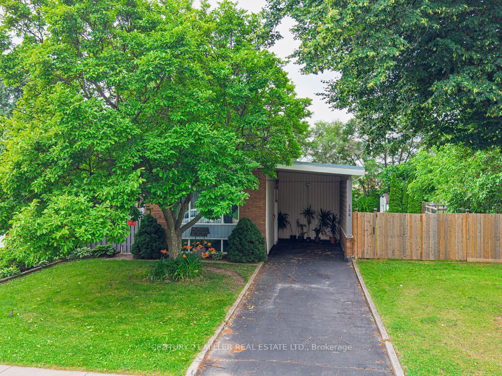 Photo of 154 Luscombe Street, Hamilton, ON L9A 2K3 (MLS # X13539084)