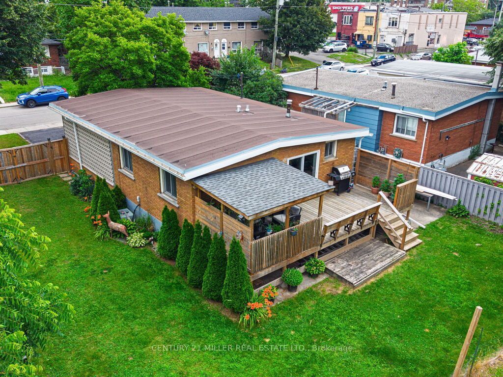 Photo of 154 Luscombe Street, Hamilton, ON L9A 2K3 (MLS # X13539084)